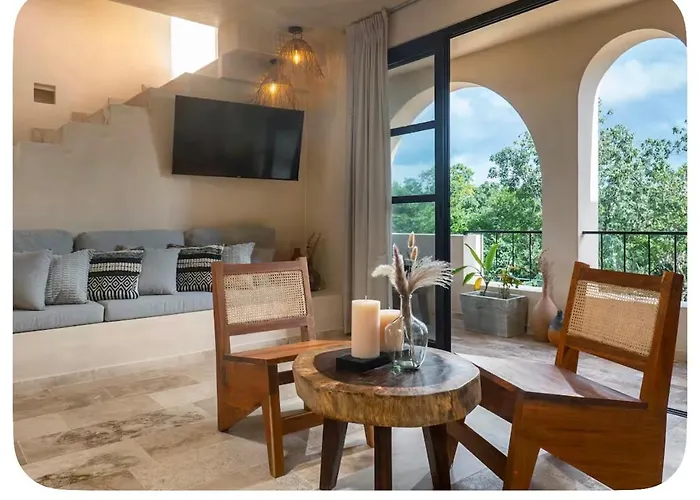 Jungle Penthouse With Private Rooftop Pool Apartment